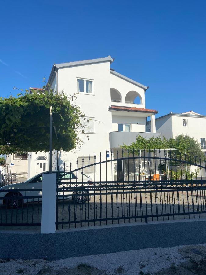 Apartments Antea Рогозница Екстериор снимка