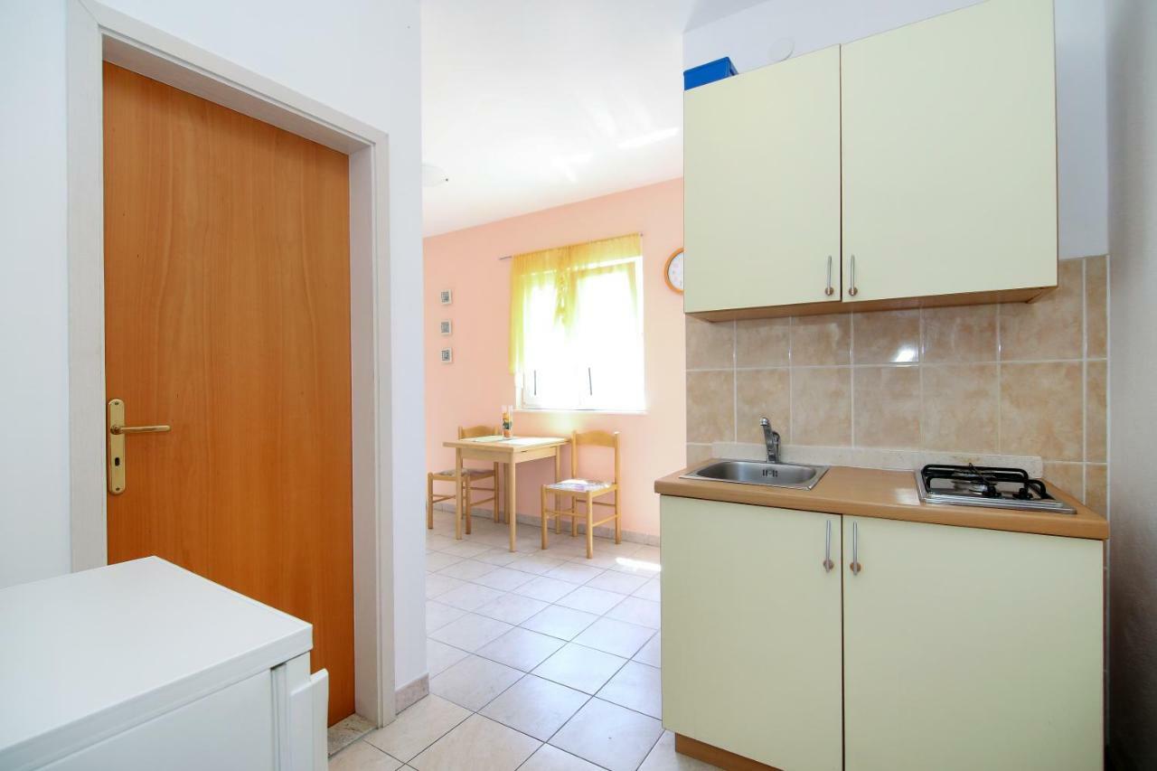 Apartments Antea Рогозница Екстериор снимка