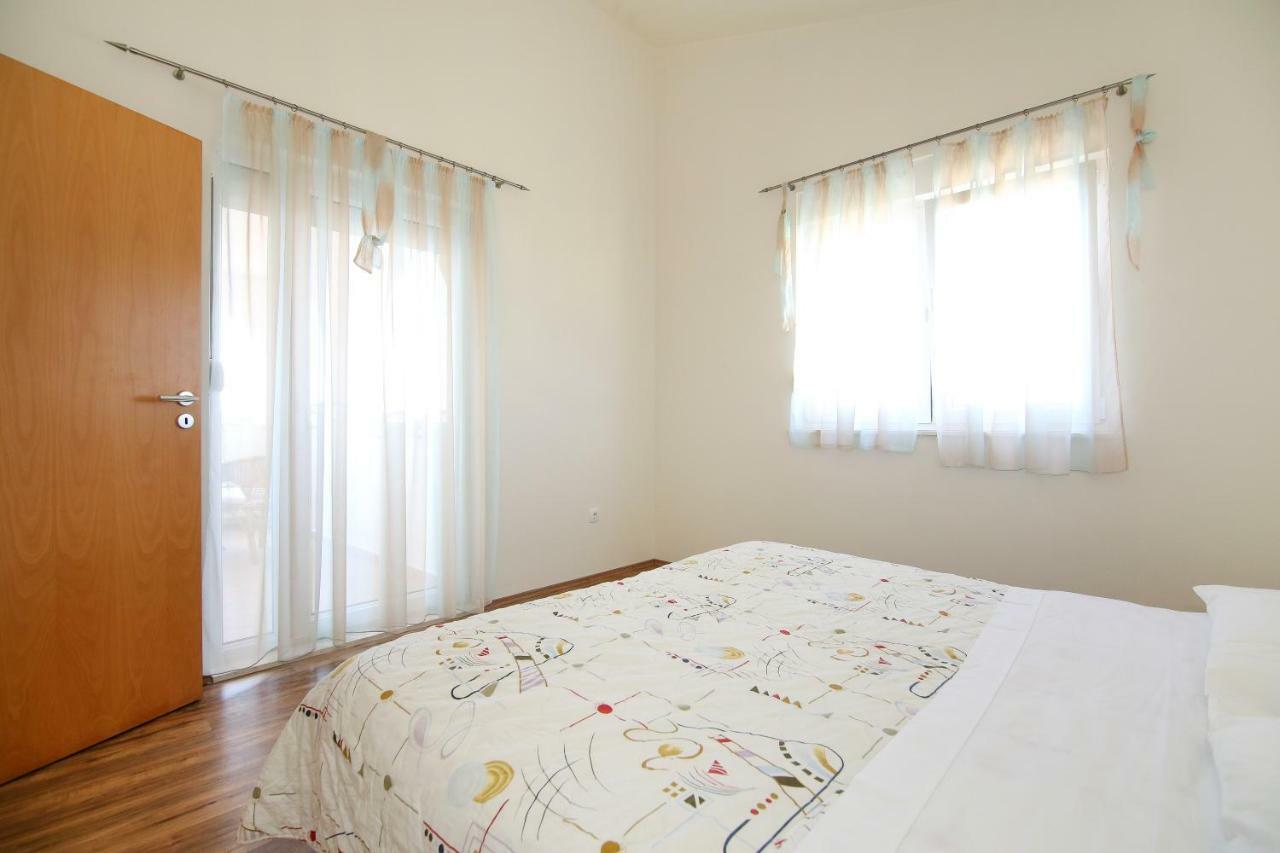 Apartments Antea Рогозница Екстериор снимка