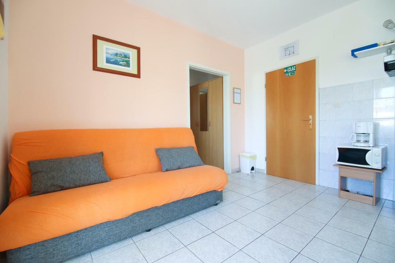 Apartments Antea Рогозница Екстериор снимка