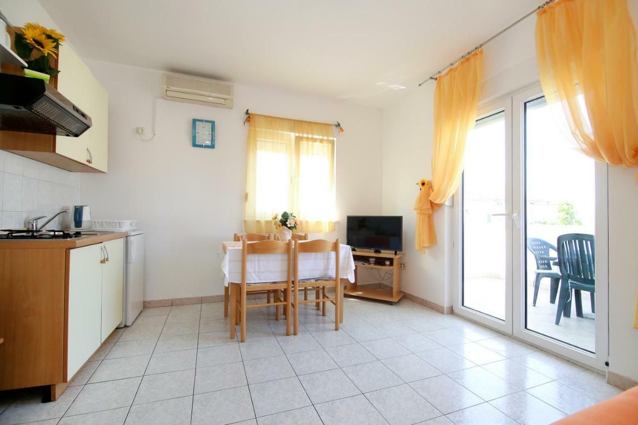 Apartments Antea Рогозница Екстериор снимка