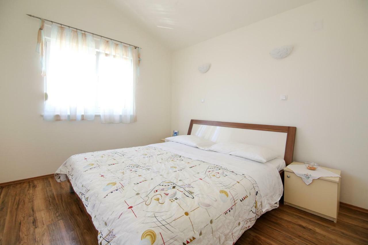 Apartments Antea Рогозница Екстериор снимка
