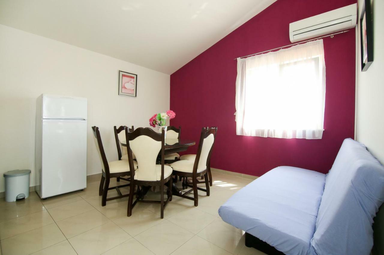 Apartments Antea Рогозница Екстериор снимка